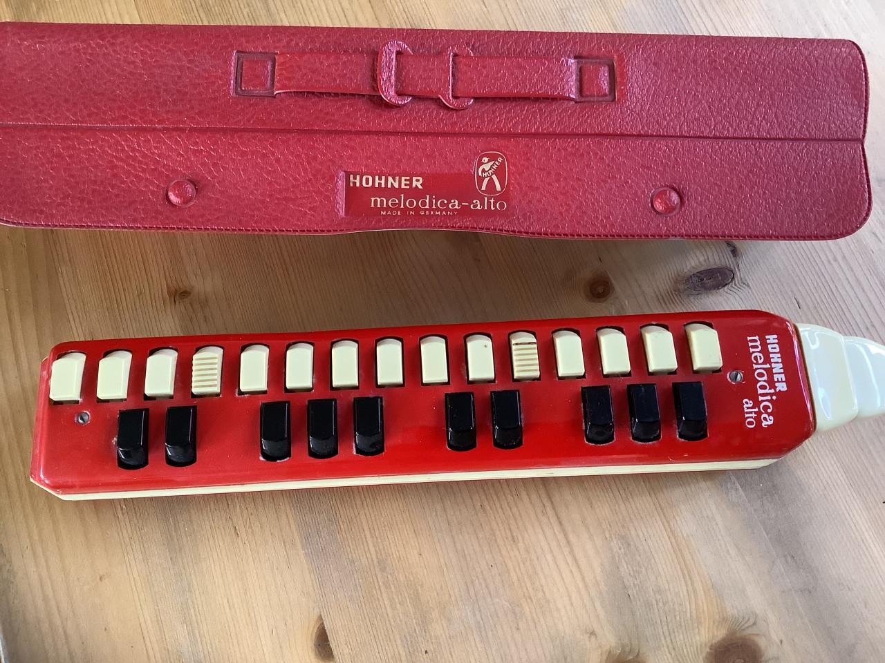 Hohner Melodica