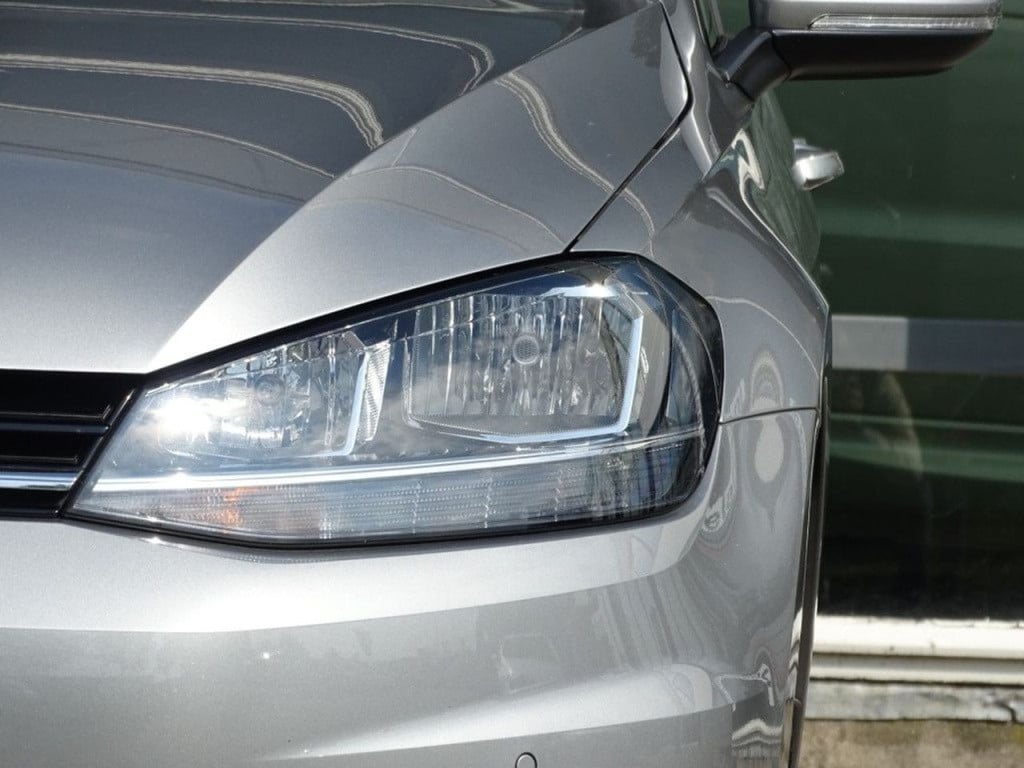 Volkswagen Golf 1.0 tsi comfortline automaat | navi | bluetooth