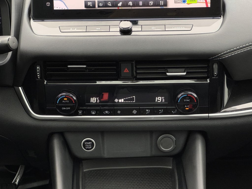 Nissan Qashqai 1.3 mhev xtronic n-connecta design pack | trekhaak | panoram