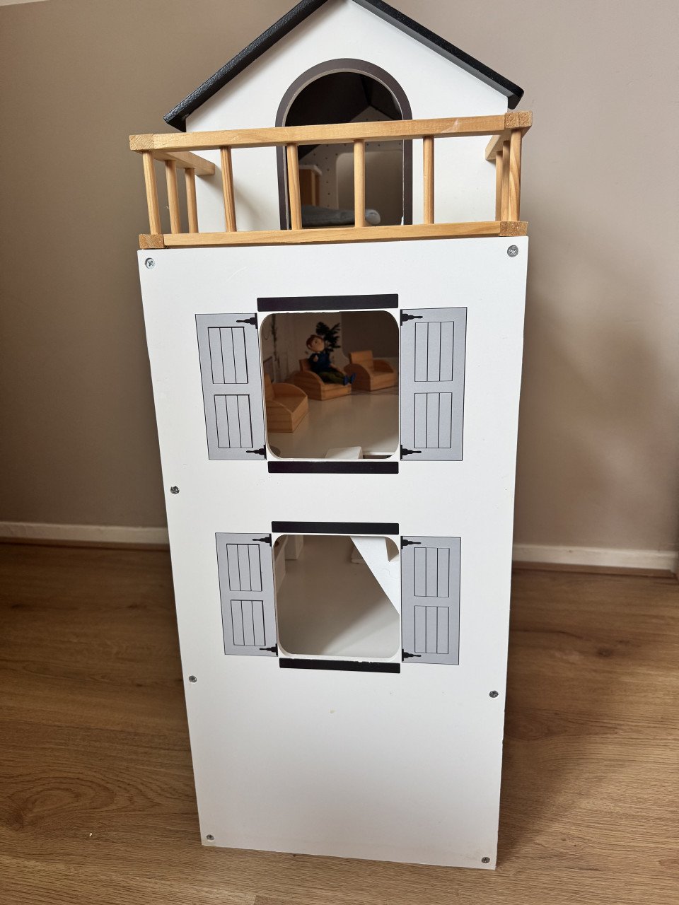 Houten poppenhuis
