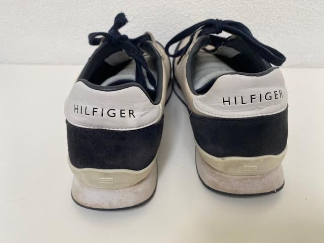 Als nieuw nog Tommy Hilfiger sneakers 44 onbeschadigd (koopje) 25 euro vast