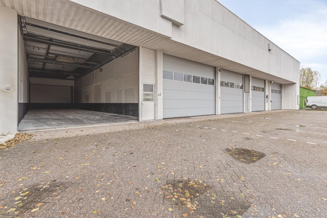 TE HUUR | Bedrijfsruimtes in Axel