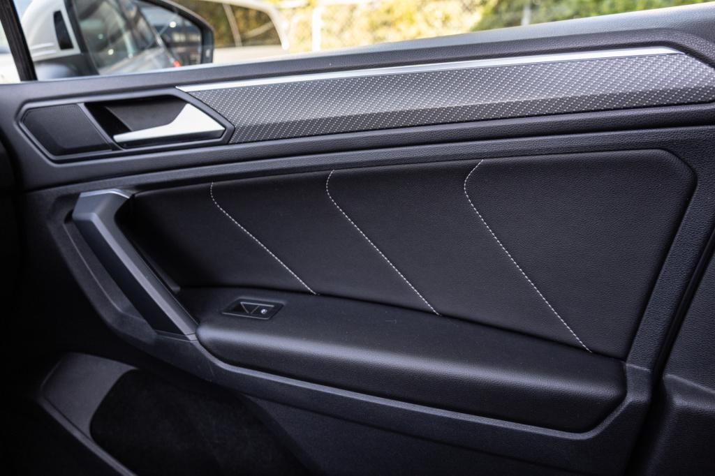 Volkswagen Tiguan 1.4 tsi ehybrid 2x r-line business+ ✅pano✅matrix✅acc✅cam