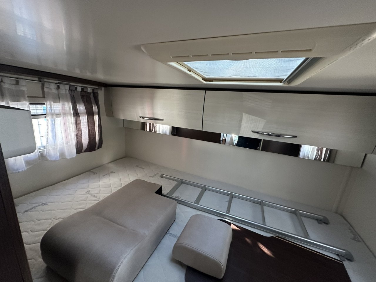 Camper Benimar Tessoro 442 uit 2015 met 77.000 km