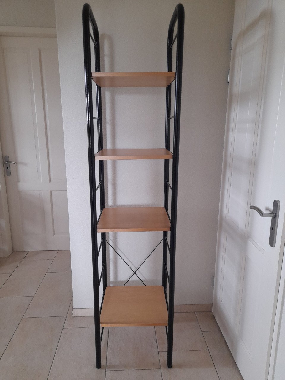 Prachtig stevig rek 47 x 43 x 202H ( in goede nette staat )