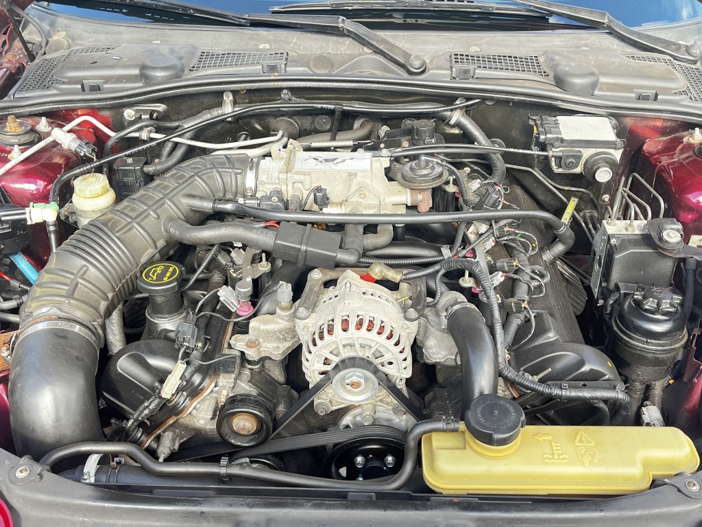 MG ZT 4.6 v8 260