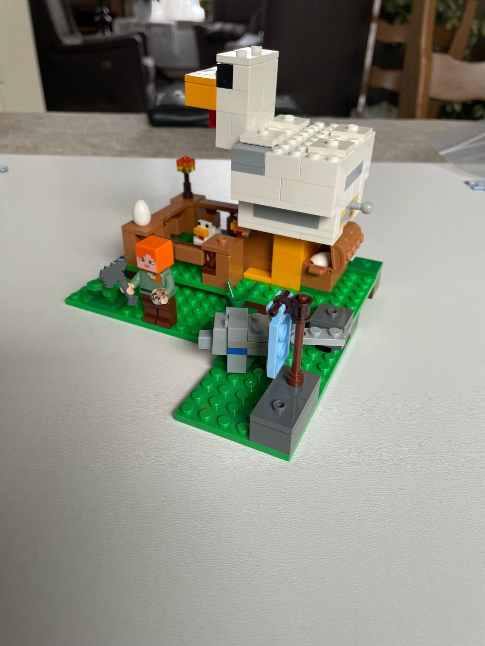Lego Minecraft: Het kippenhok 21140