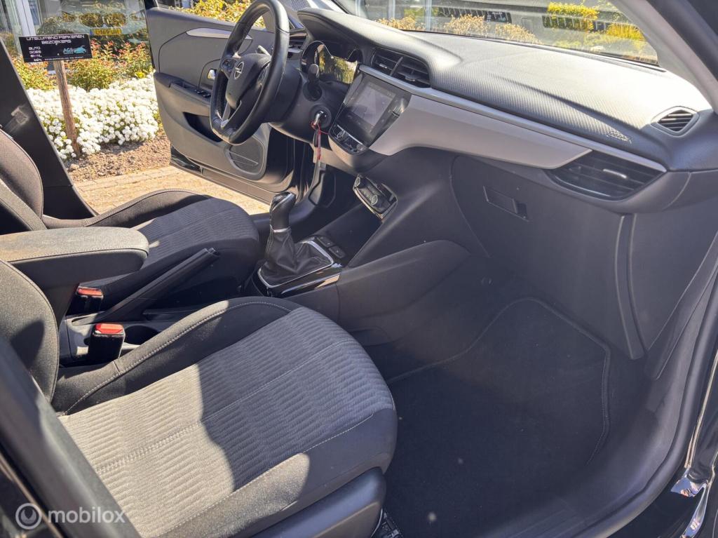 Opel Corsa 1.2 black line + nw d.riem