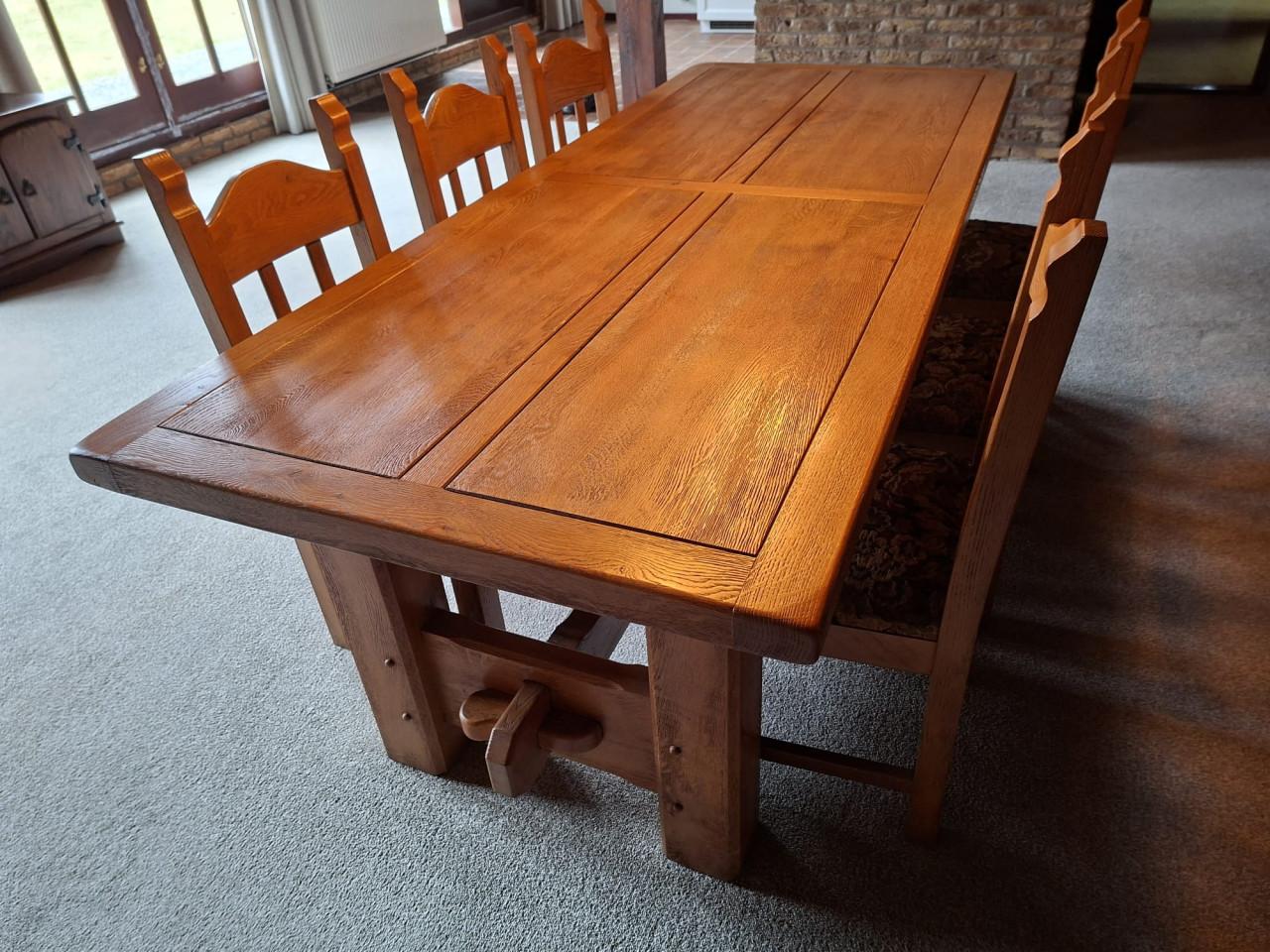 Eetafel met 6 stoelen