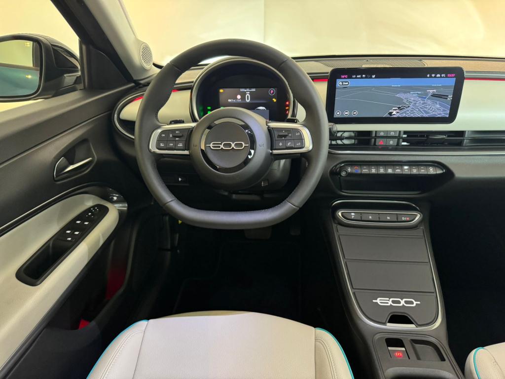 Fiat 600 1.2 hybrid la prima