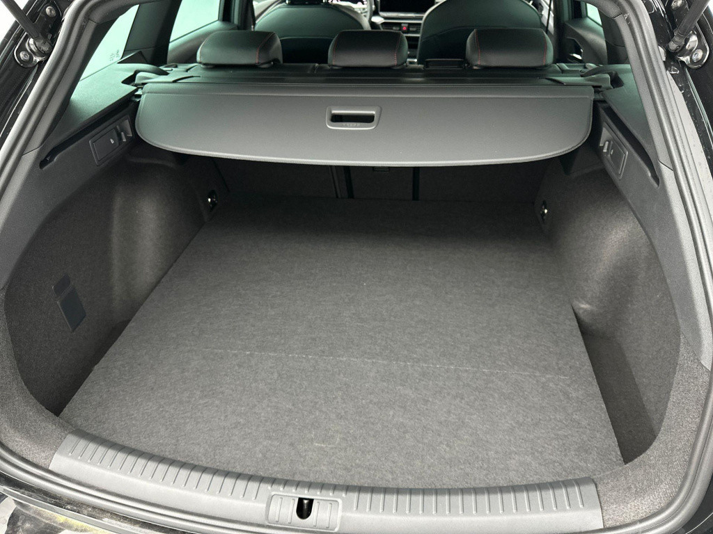 Seat Leon sportstourer fr phev first edition 1.5 tsi ehybrid 150kw / 204p