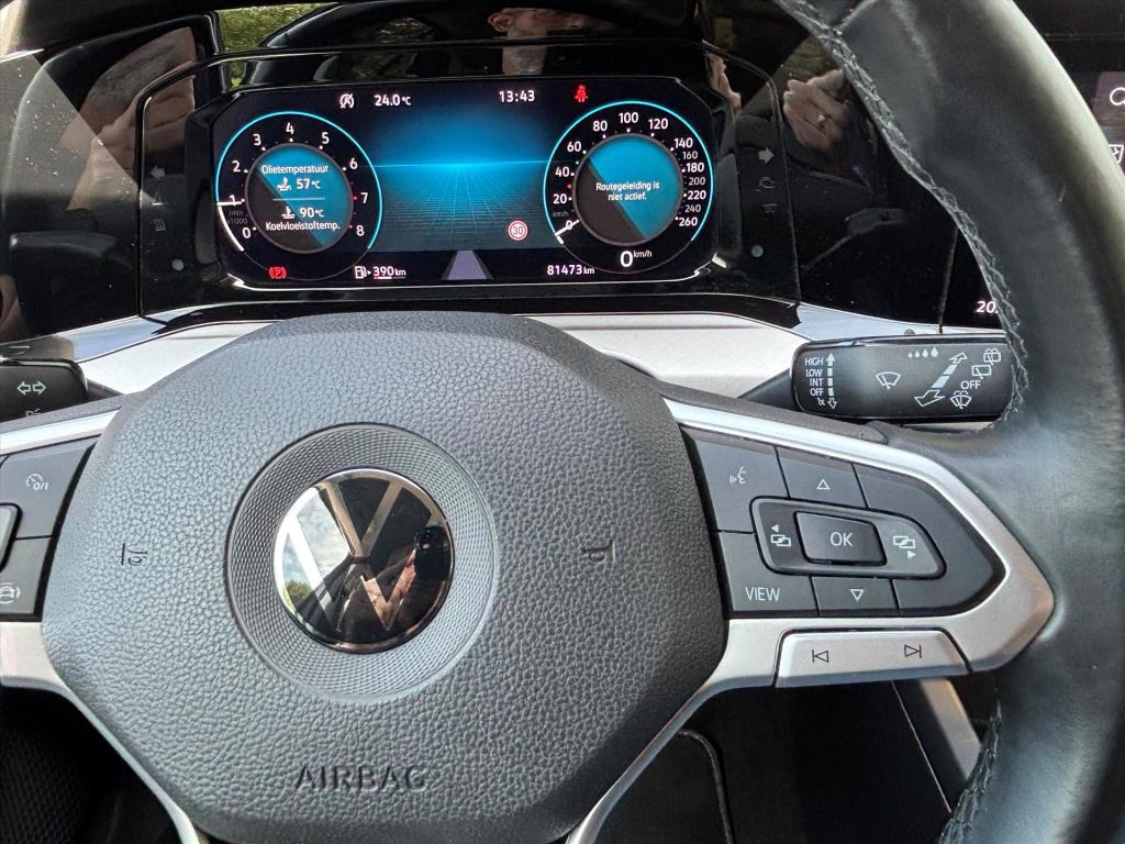 Volkswagen Golf 1.5 tsi 130pk life| navigatie |adapt cruise| led| rijklaarp