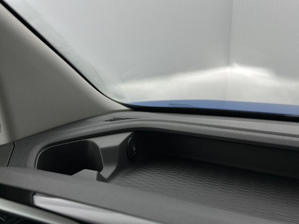 Volkswagen Transporter 2.0 tdi l1h1 28 style