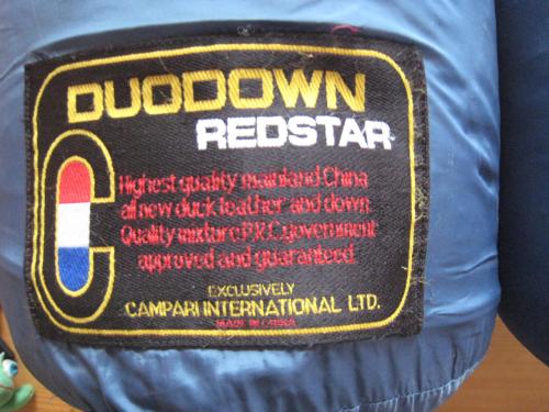 Voor de echte kampeerders: eenden-donzen slaapzakken.