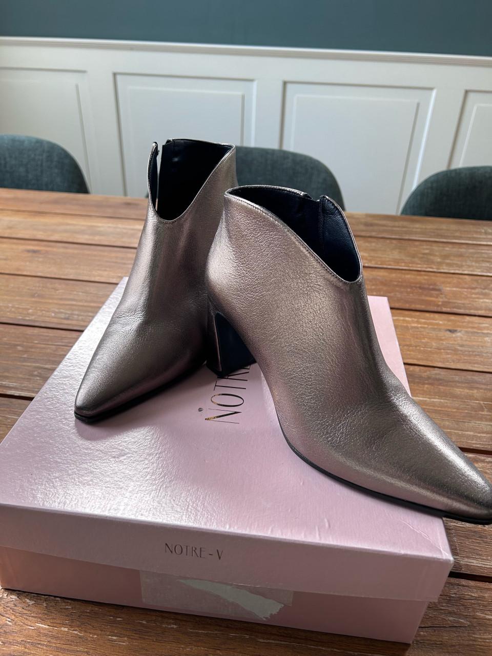 Echt prachtige bronskleurige damesschoenen