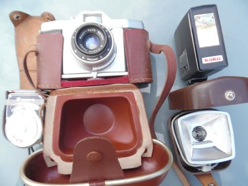 Fototoestel met lichtmeter en flitsers