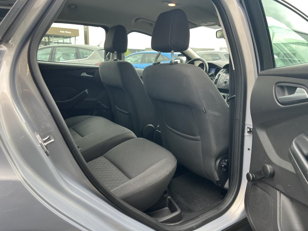 Ford Focus 1.0 ecoboost 100pk edition , trekhaak , voorruitverwarming