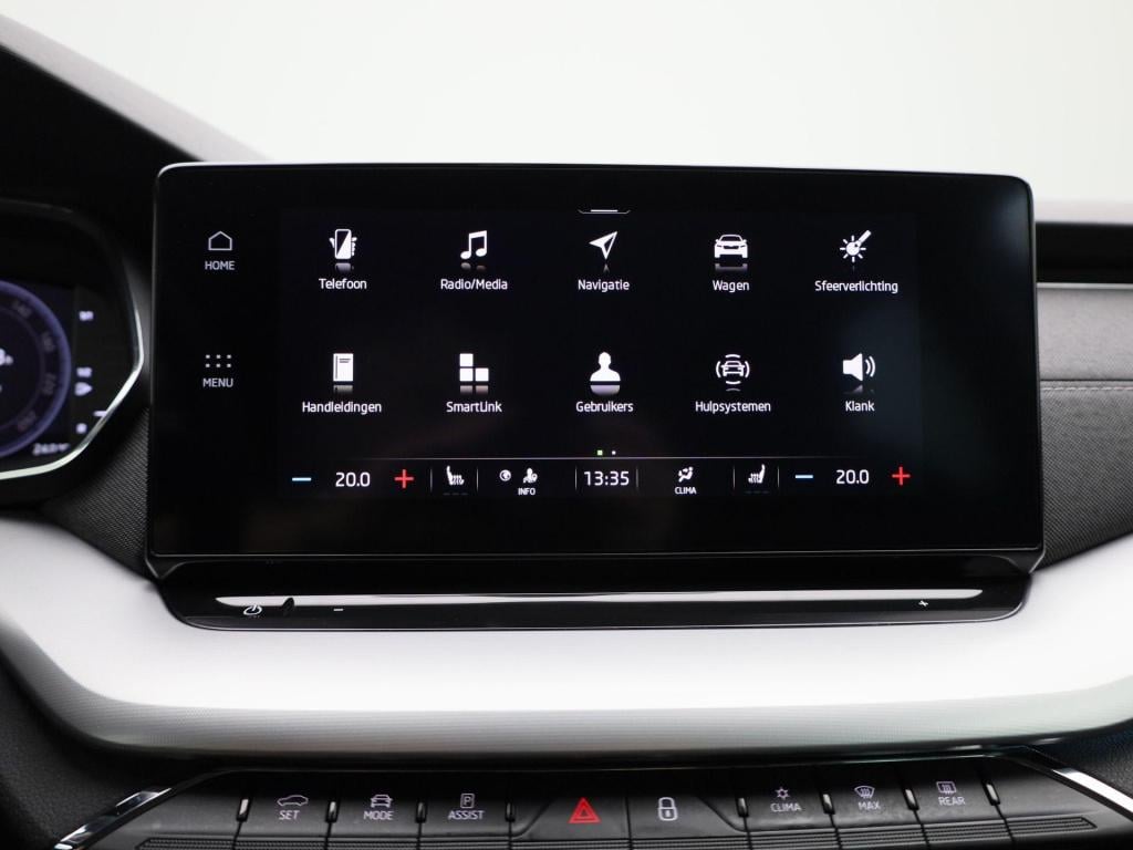 Skoda Octavia combi 1.5 tsi first edition | virtual cockpit | parkeer senso