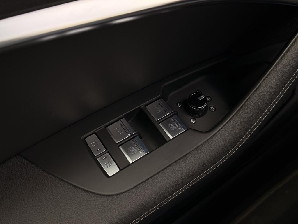 Audi A6 avant 55 tfsi quattro s edition 340pk | pano | acc | b&o | stoel/st