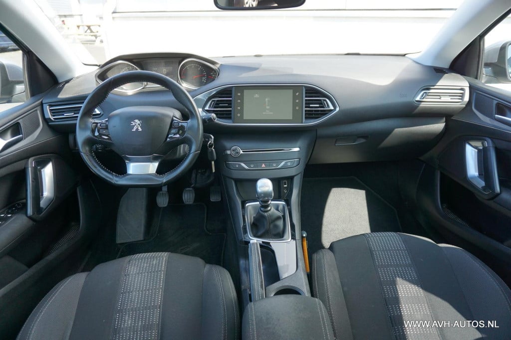 Peugeot 308 sw 1.6 bluehdi blue lease executive pack