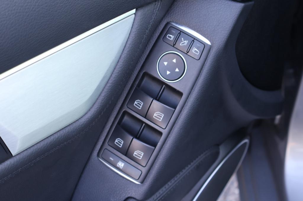 Mercedes-Benz C-Klasse 180 prestige avantgarde i trekhaak i lederen bekledi