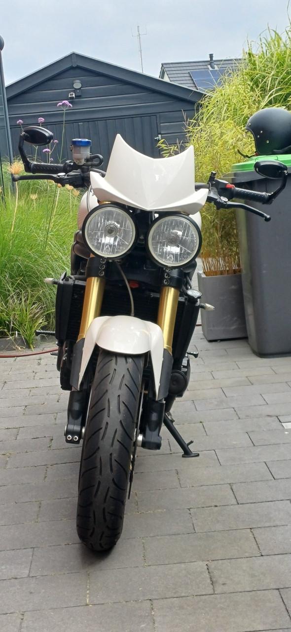 Triumph Speed Triple 1050