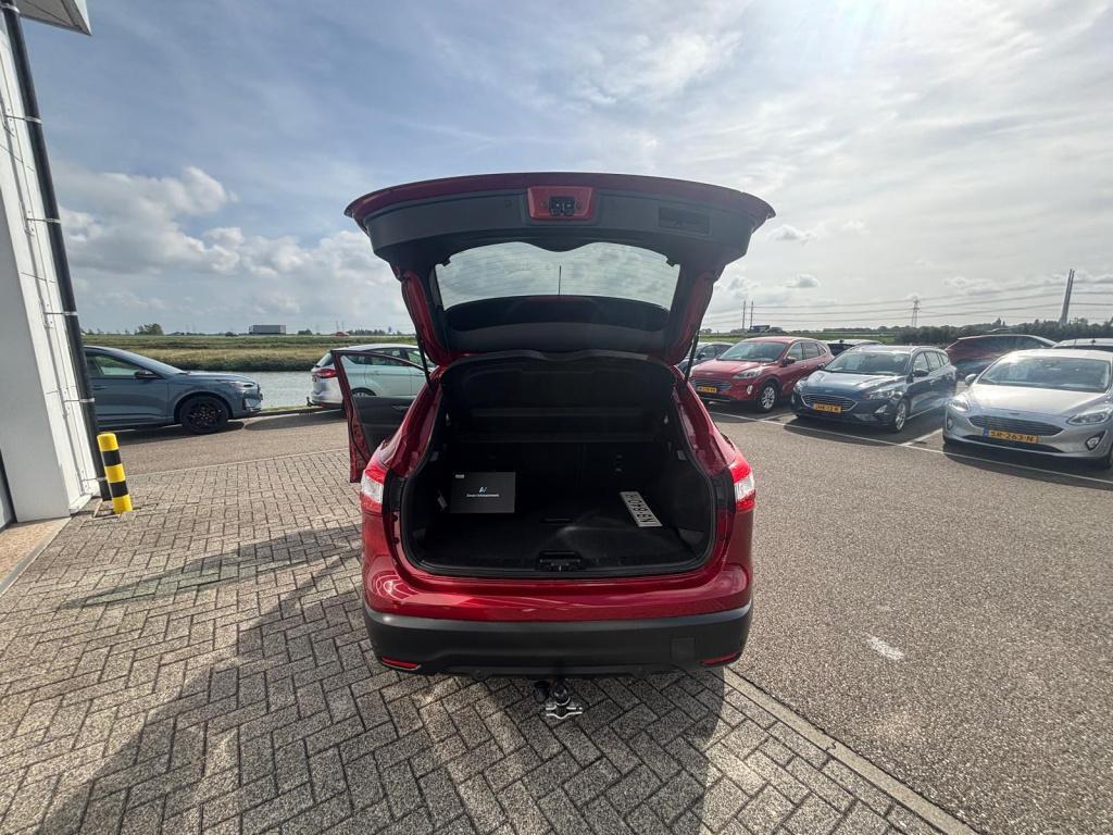 Nissan Qashqai 1.6 tekna panoramadak | stoelverwaming | navigatie | cruisec