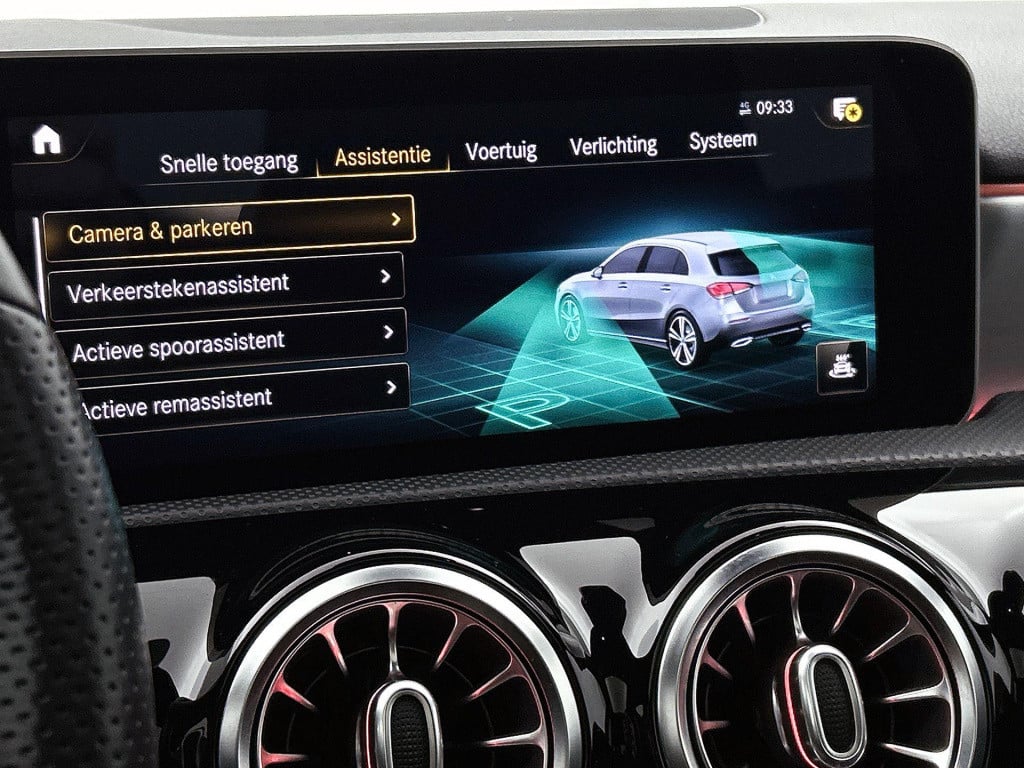 Mercedes-Benz A-Klasse 200 business solution amg | automaat | half leder | 