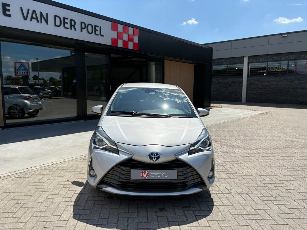 Toyota Yaris 1.5 hybrid dynamic
