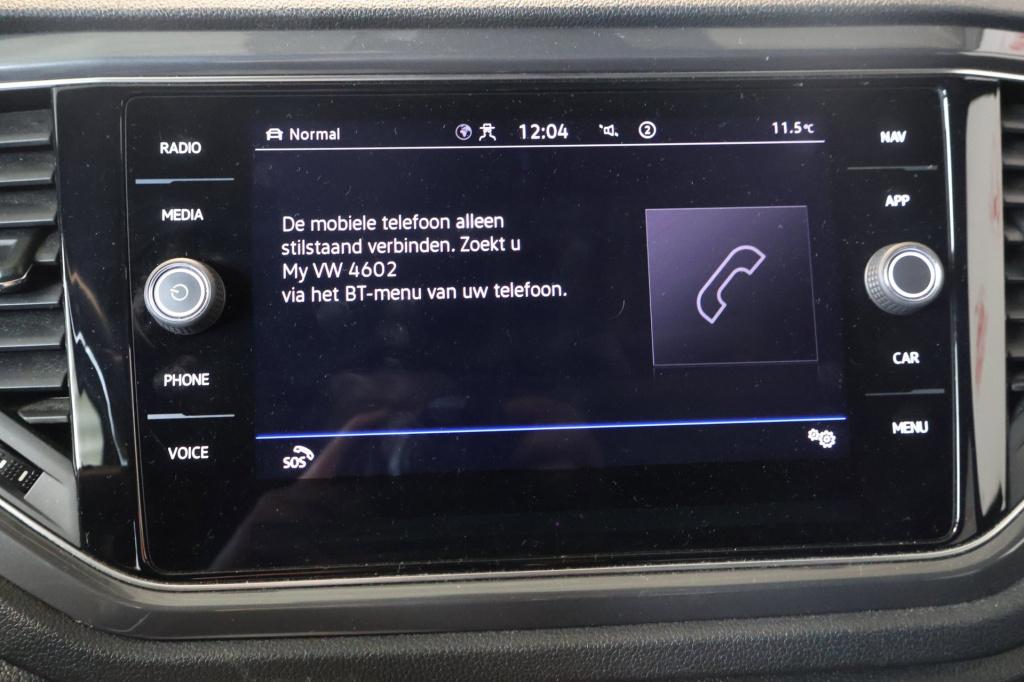 Volkswagen T-roc 1.5 tsi sport business r|stoelverwarming|trekhaak|parkeers
