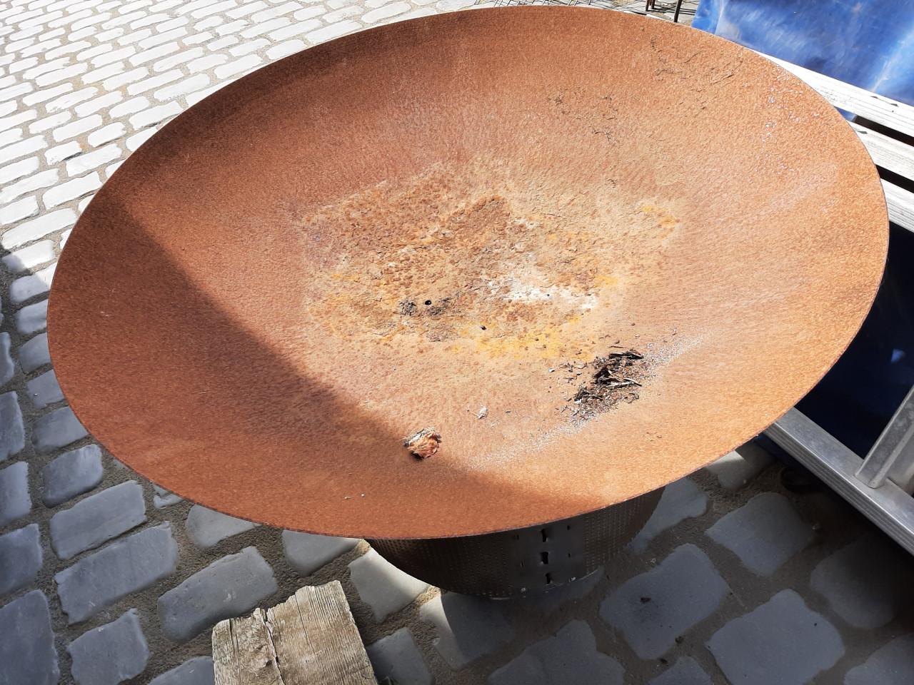 Te koop vuurschaal diameter 80cm roest