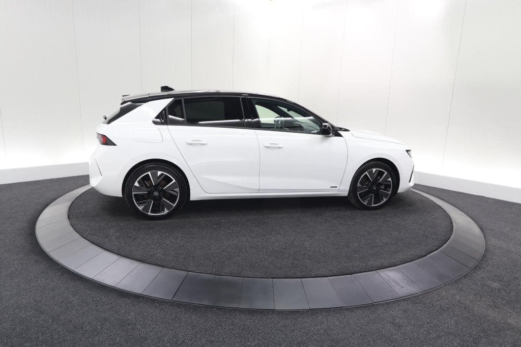 Opel Astra electric 54 kwh gs ultimate | elektrisch panoramdak | 360 camera