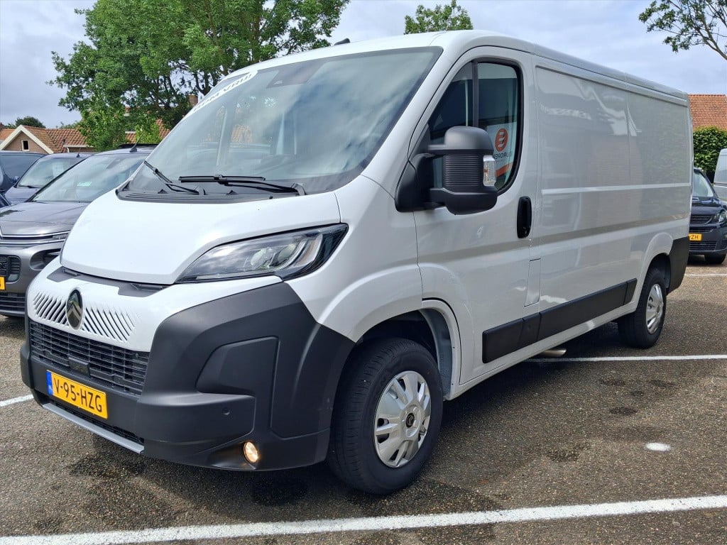 Citroen Jumper gb 2.2 bluehdi 120pk s&s l2h1 3zitplaatsen trekhaak | achter