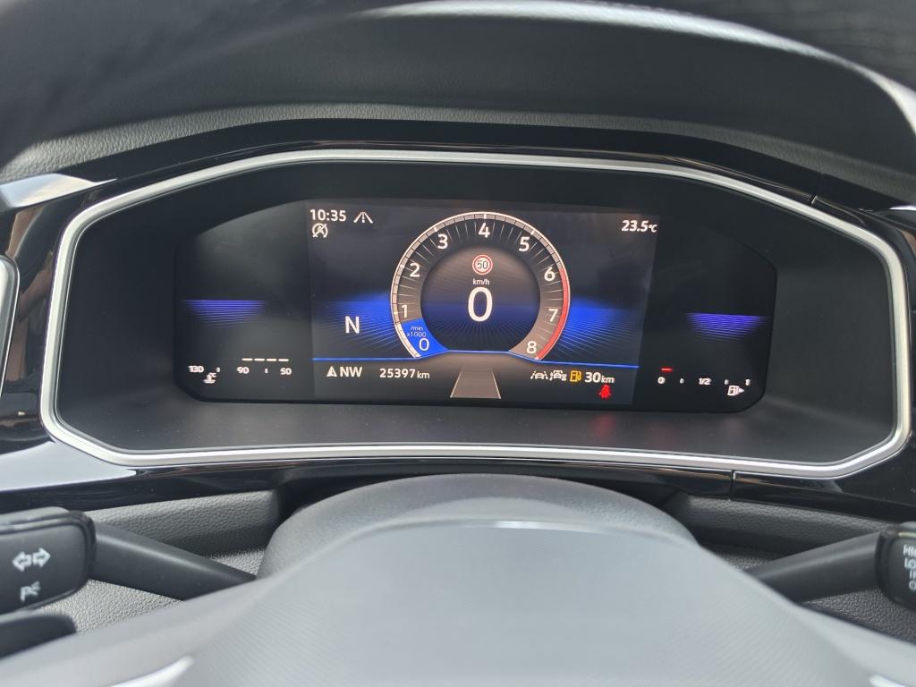 Volkswagen T-roc 1.5 tsi r-line | virtuel | clima | navi | parkassist | iq 