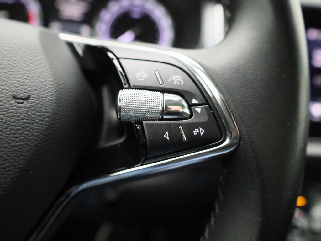 Skoda Kodiaq 1.5 tsi business edition | automaat | navigatie | stoel verwar