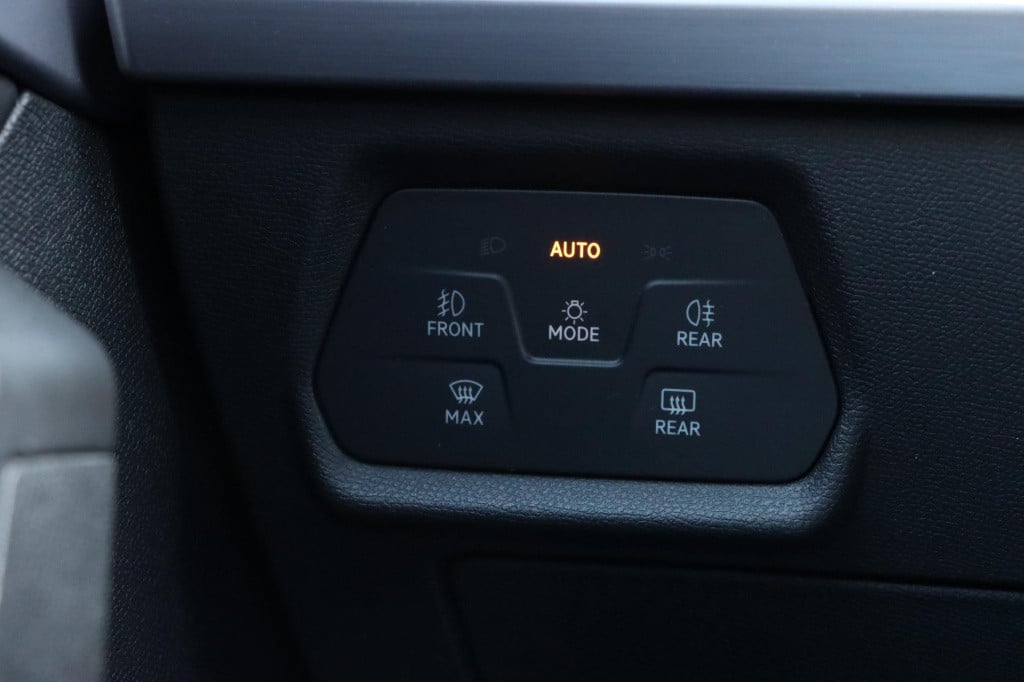 Seat Leon 1.4 tsi ehybrid phev fr business intense 204pk
