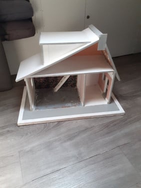 Poppenhuis hout 70x55x45