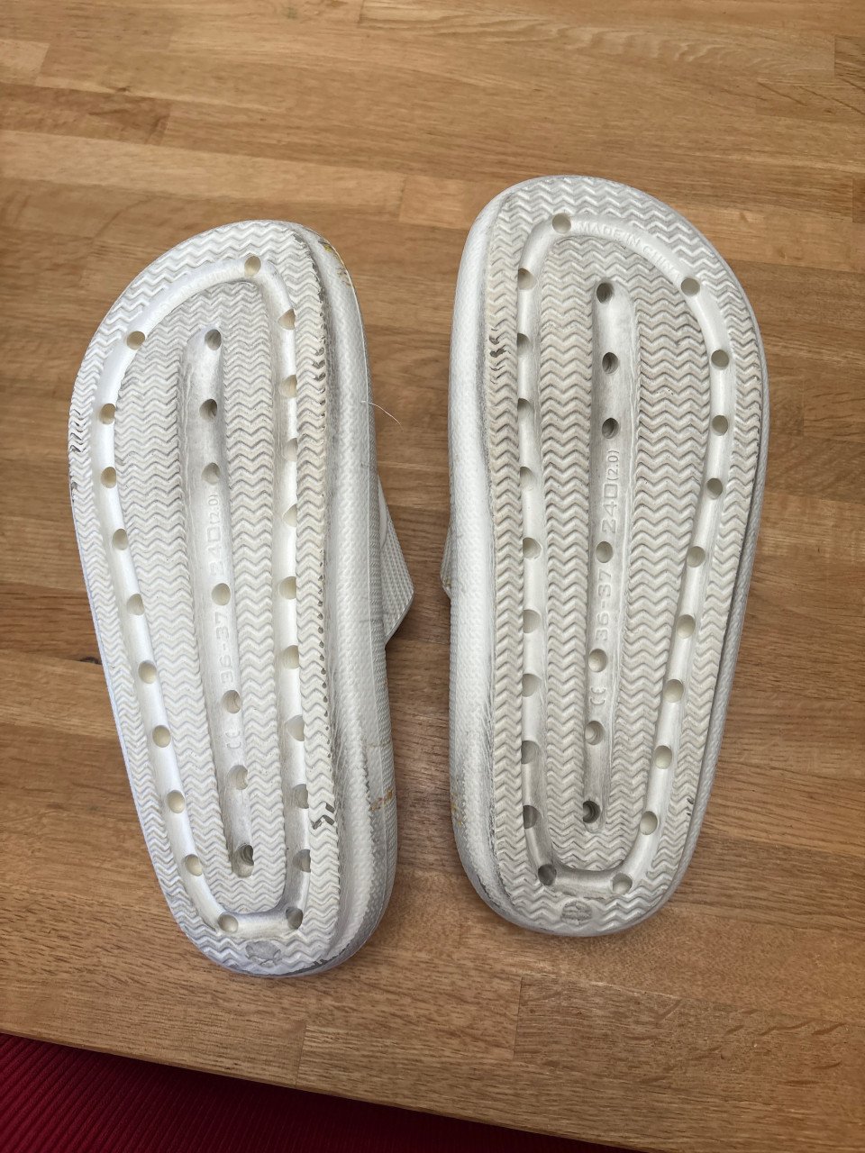 Badslippers de echte happy flops 36/37