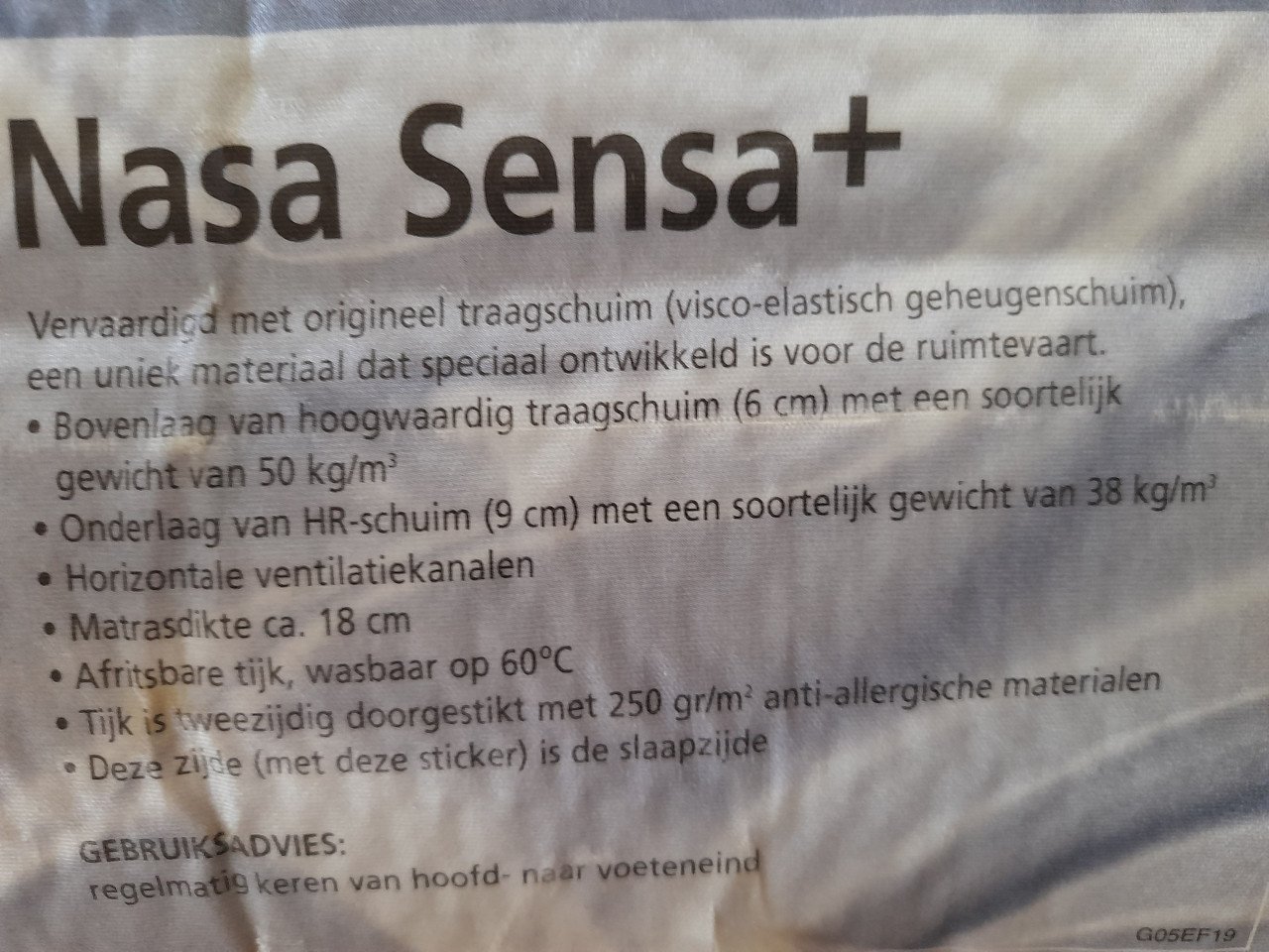 Traagschuim Matras 90 x 200x 18 (in goede staat )