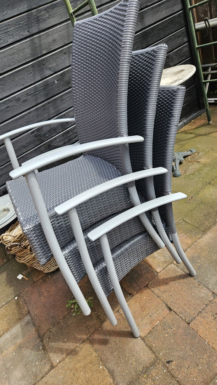 4 tuinstoelen met kussen