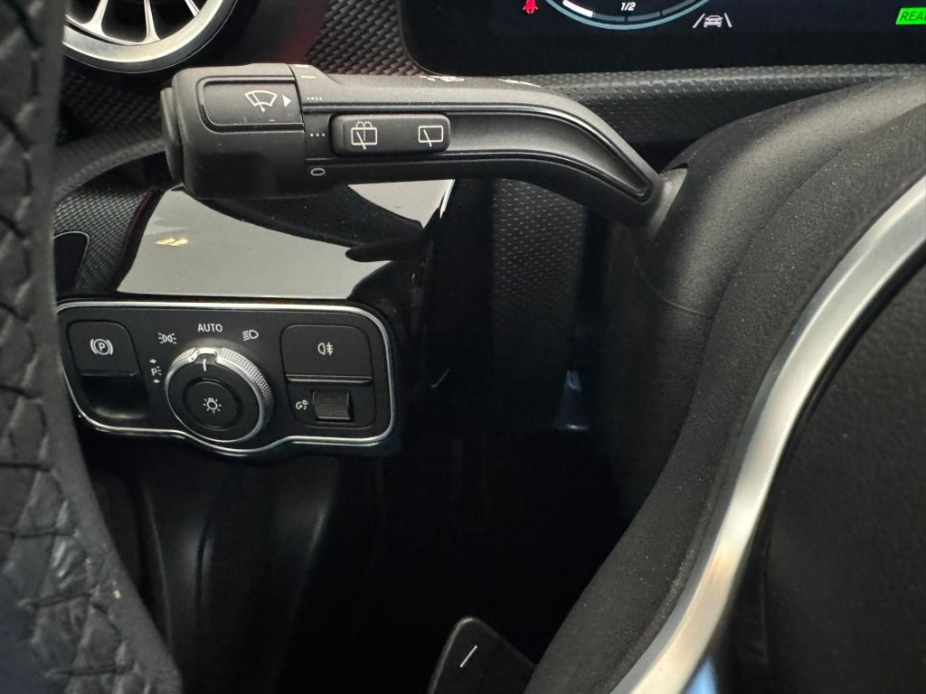 Mercedes-Benz A-Klasse 250 e business solution luxury limited