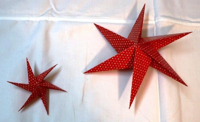 Kerst origami ster Diverse kerst motieven En kleuren Klein: 11 cm. Euro