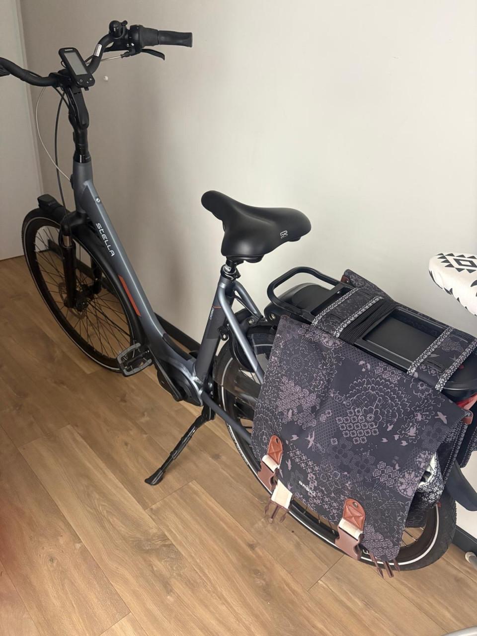 Stella elektrische damesfiets