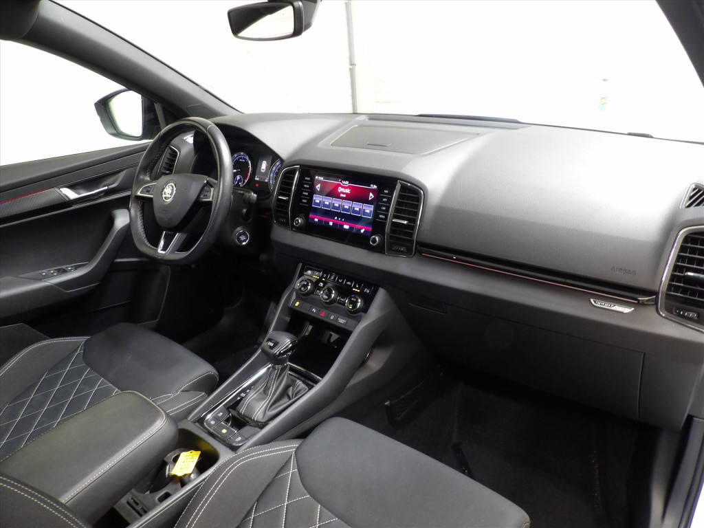 Skoda Karoq 1.5 tsi act greentech 150pk dsg-7 sportline business