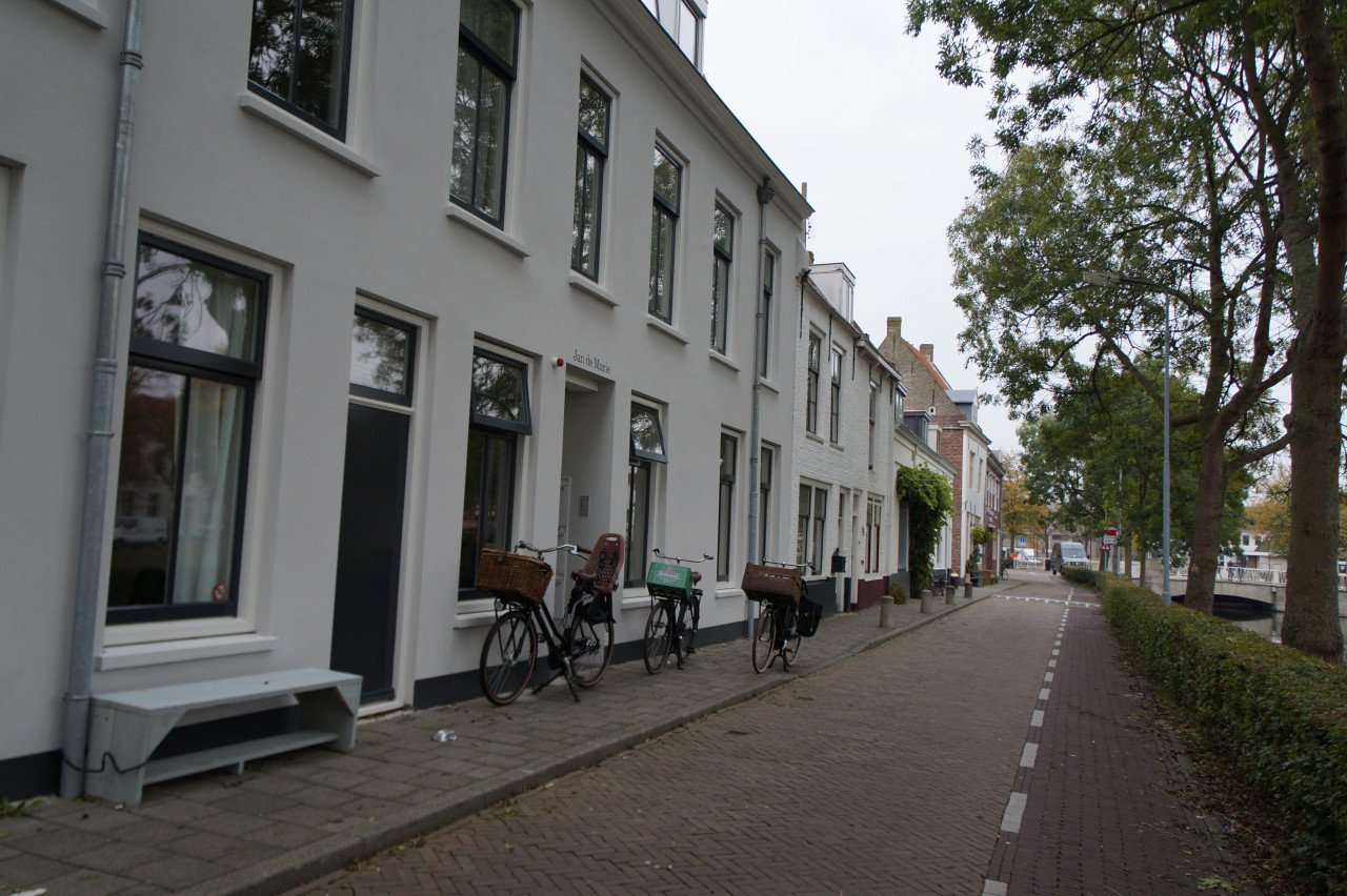 Te huur per 1 december mooi 2 kamer appartement  centrum Middelburg