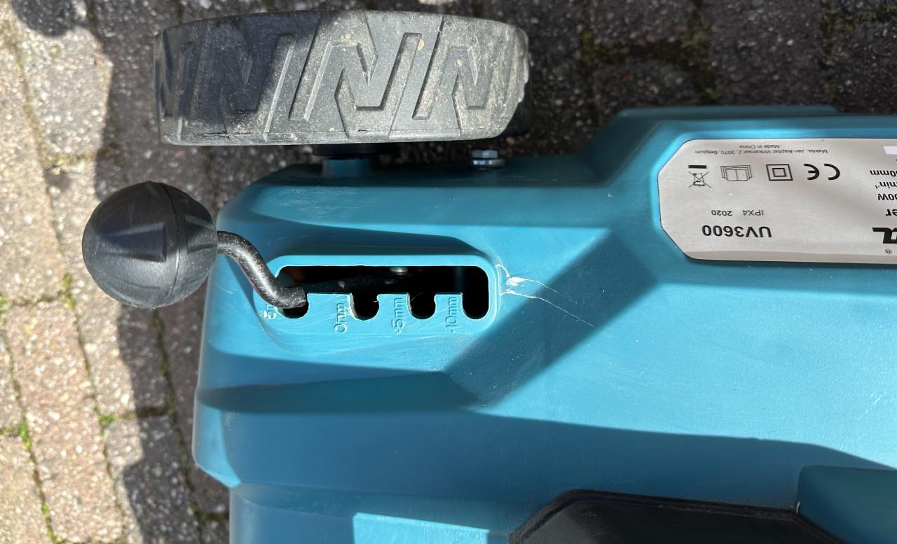 Makita Verticuteermachine