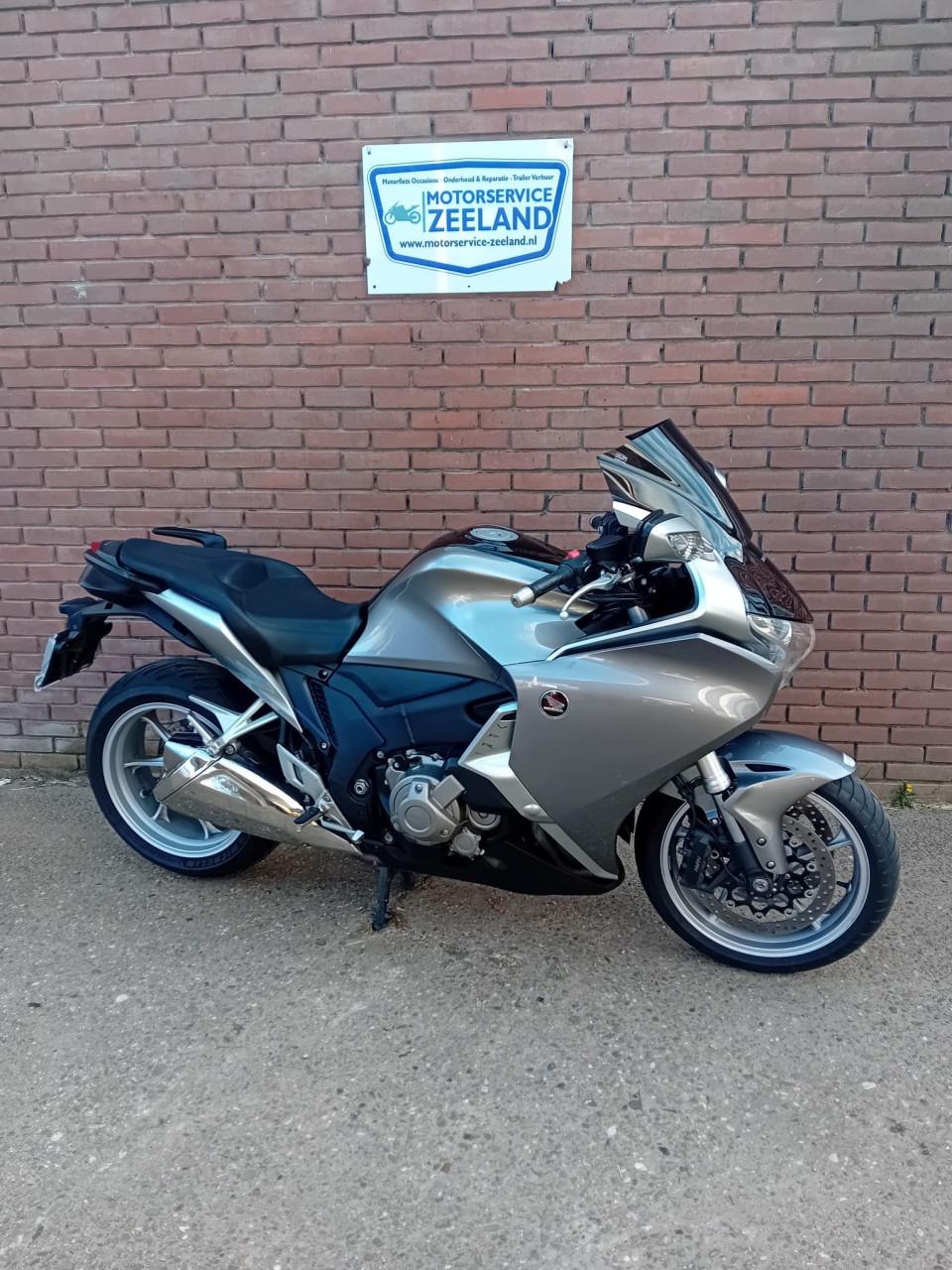 Honda VFR 1200F DCT