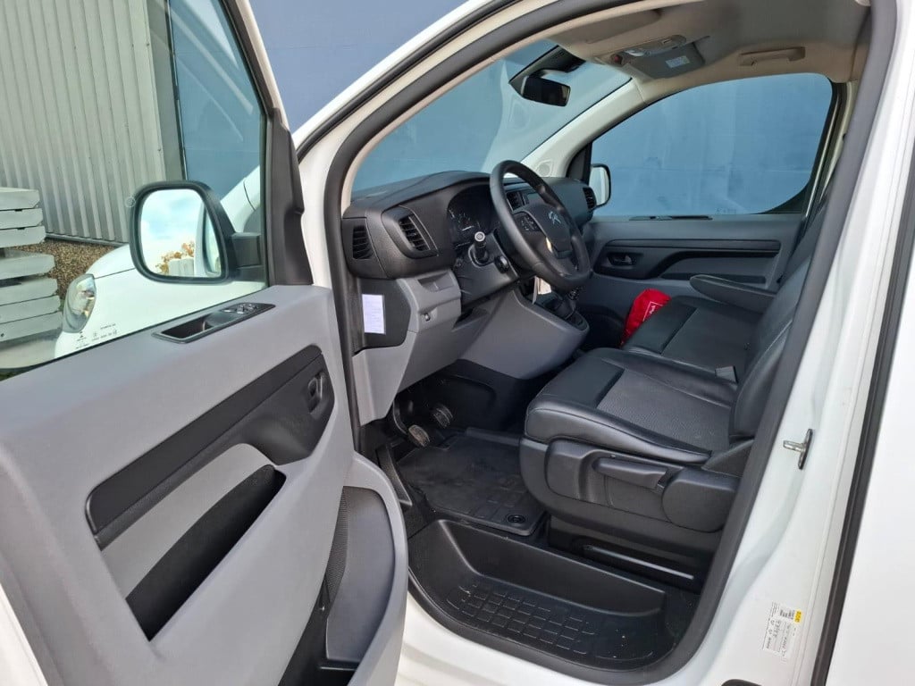 Citroen Jumpy 1.5 bluehdi 100 xs club airco / carplay / navi / cruise contr