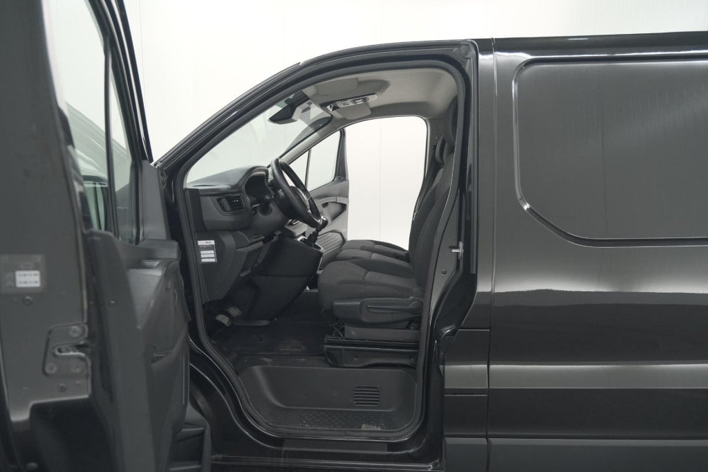Renault Trafic 2.0 dci 130 t30 l2h1 work edition | navigatie | camera | par