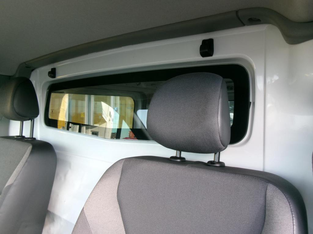 Renault Trafic 2.0 dci airco, navi, cruise-contr., pdc